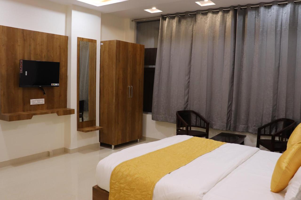 Hotel Jmb Джодхпур Экстерьер фото